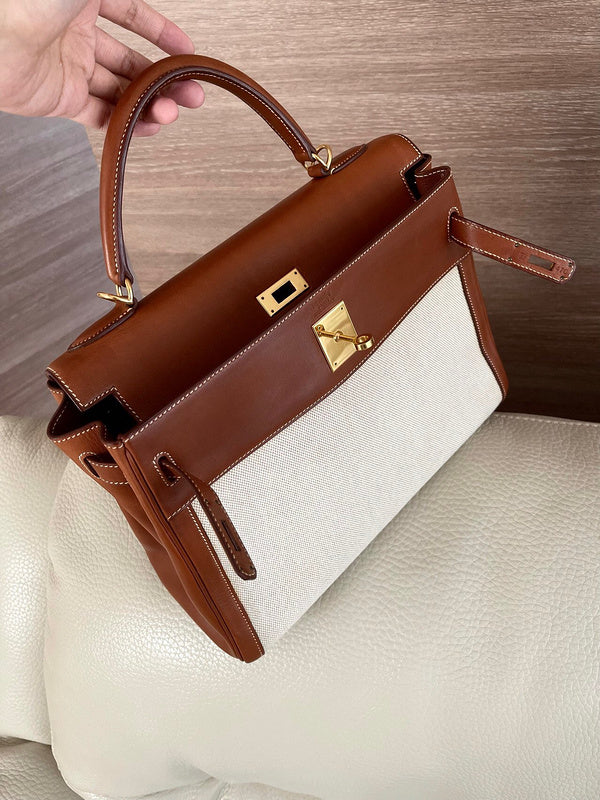 Interior view of modernist premium bag