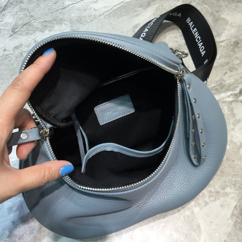 Understated Faux Leather Handbag - Versatile Everyday Design | Women's Everyday Carry Handbag #748 - texture close-up (image 9) of designer-inspired handbag