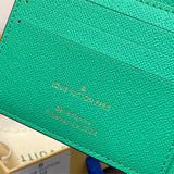  Streamlined everyday bag front view 13