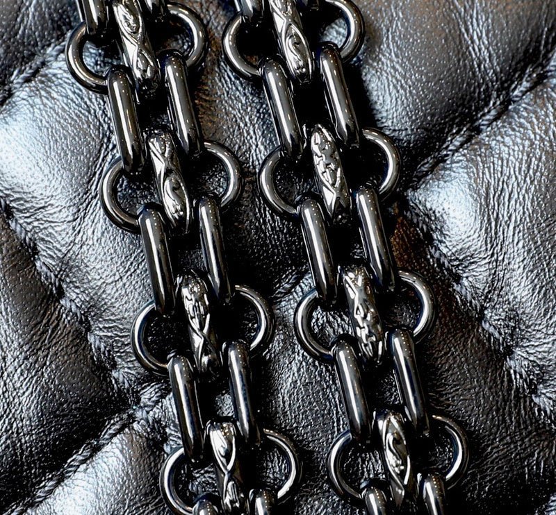 Zivas Charm Contemporary Flair Designer Handbag (Designer-Inspired Craftsmanship) – Close-Up Detail