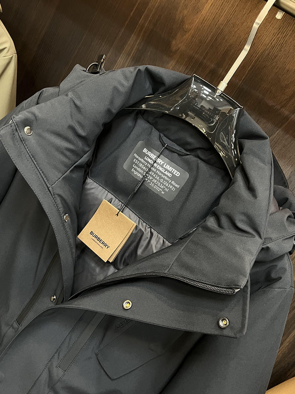 Texture and finish detail of Burberry luxury piece style No.309