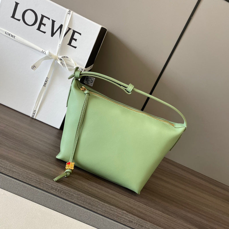 Ziva's Charm handbag – interior view (21cm*17cm*12.5cm)