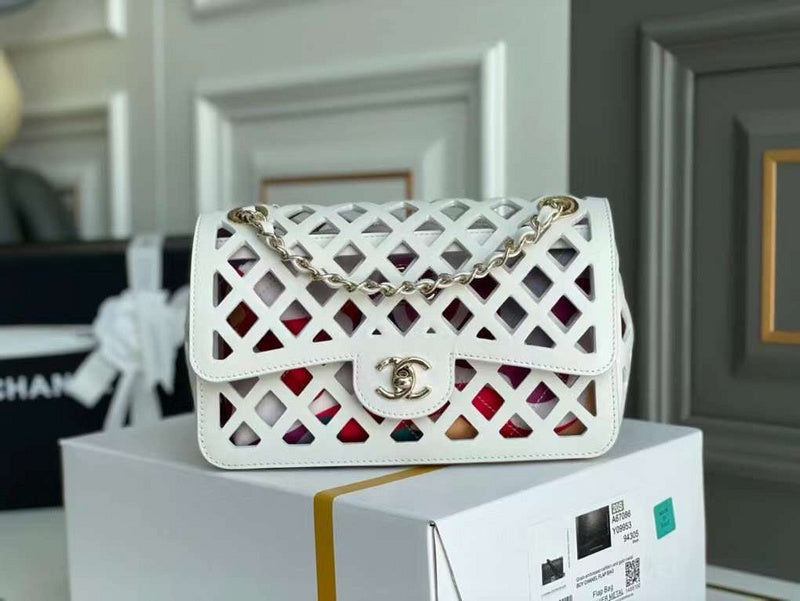  women's handbag, versatile design, view 1