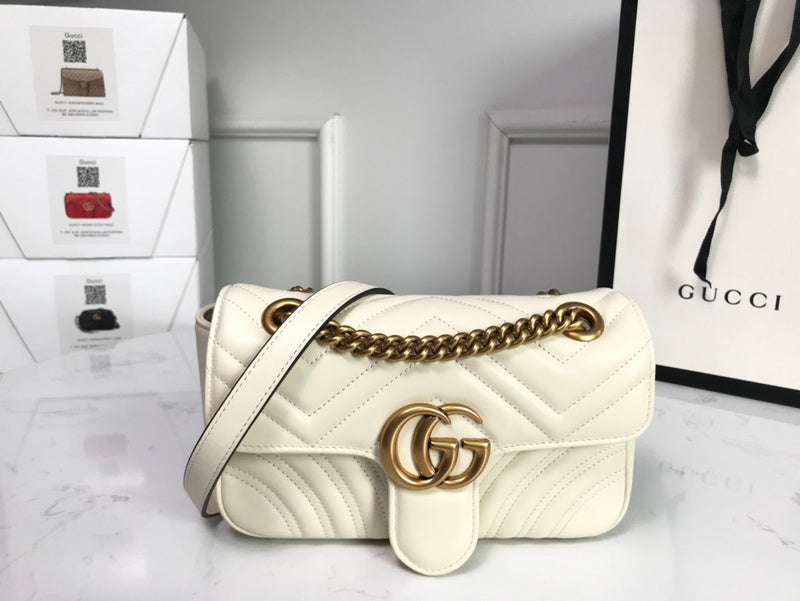 Side profile of chic statement women's handbag – women's designer-style accessory
