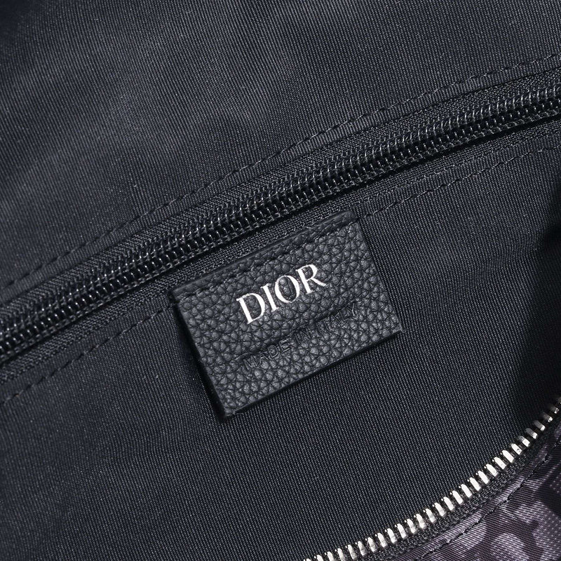 Side profile of chic statement women's handbag – women's premium purse