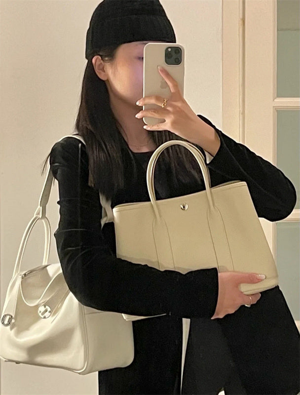  handbag interior and compartment view