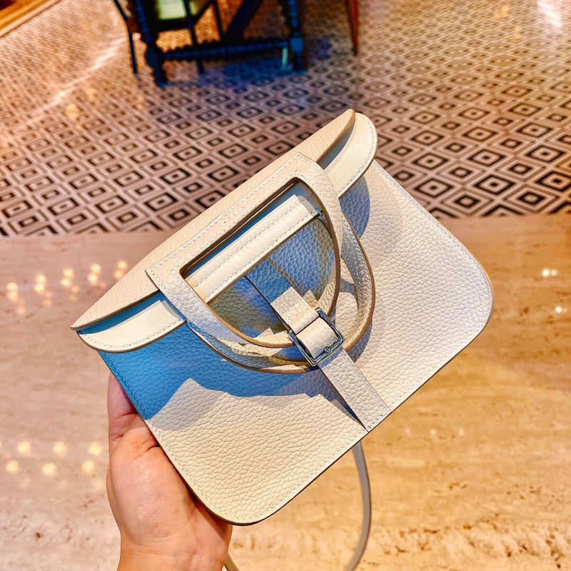 Balanced handbag styled for everyday wear