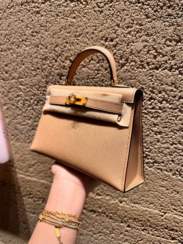 Interior view of tailored premium bag