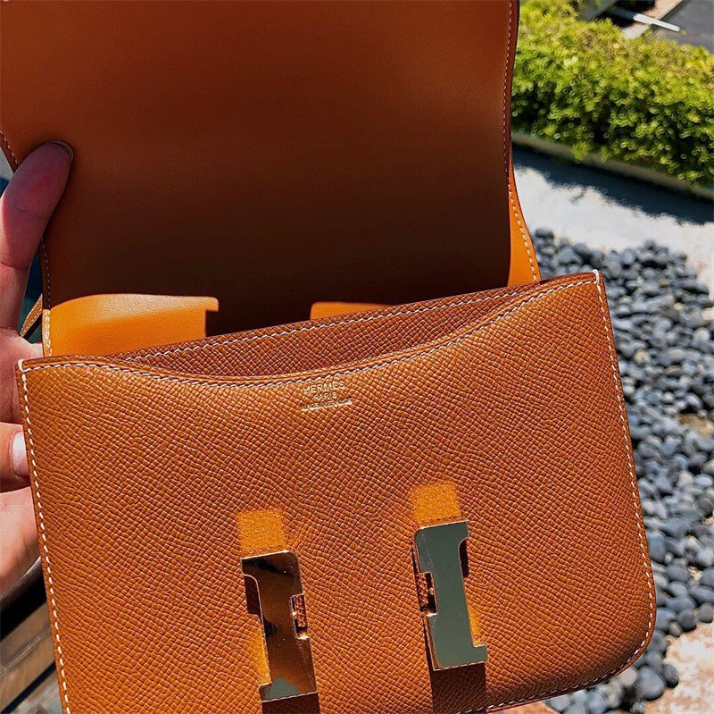  Statement shoulder bag front view 19