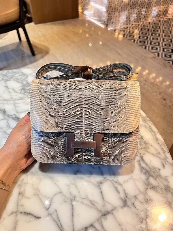  smart crossbody bag styled with outfit