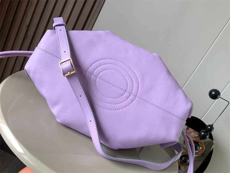 Ziva's Charm handbag – product shot (35cm*21cm*11.5cm)