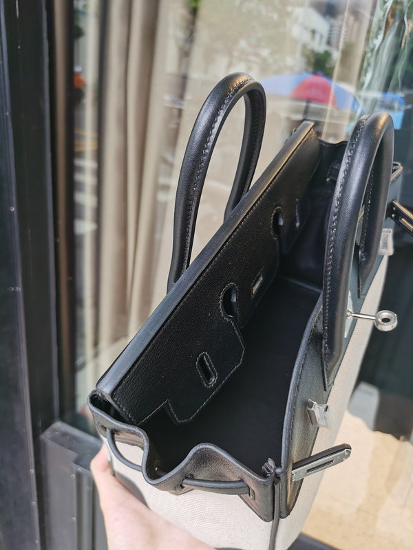 Sleek bag women's premium everyday handbag