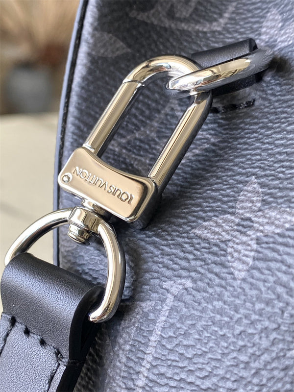  Polished top-handle bag front view 7