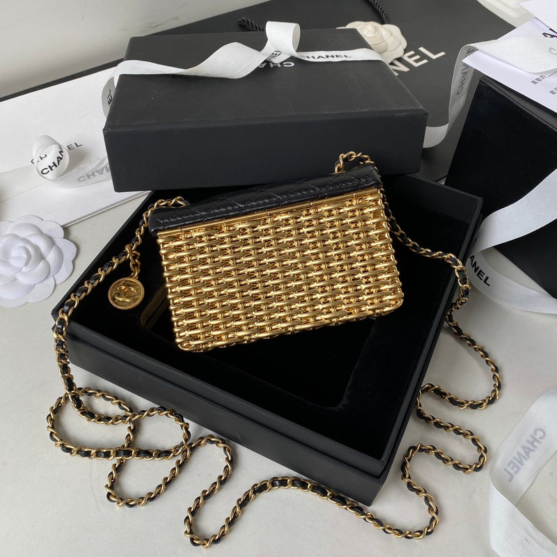 Zivas Charm Effortless Sophistication Designer Handbag (Versatile Style Statement) – Interior View