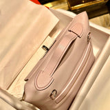  Refined everyday bag front view 13