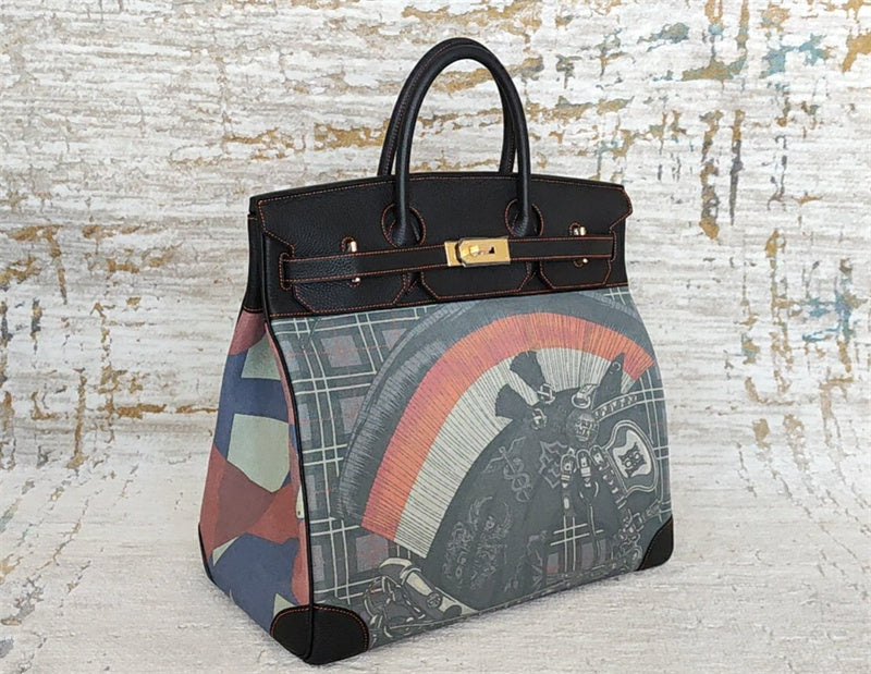  everyday bag interior and compartment view