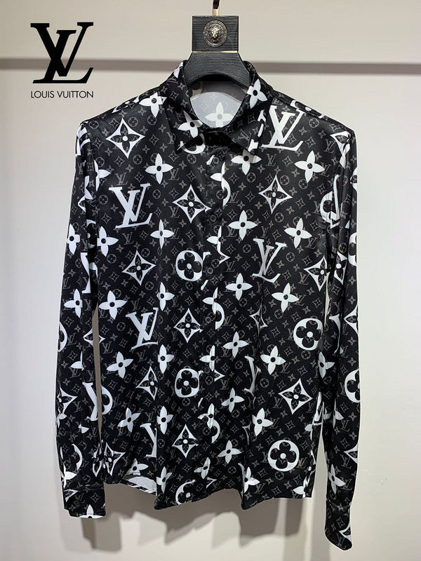Front view of Louis Vuitton cotton t-shirt with tailored silhouette