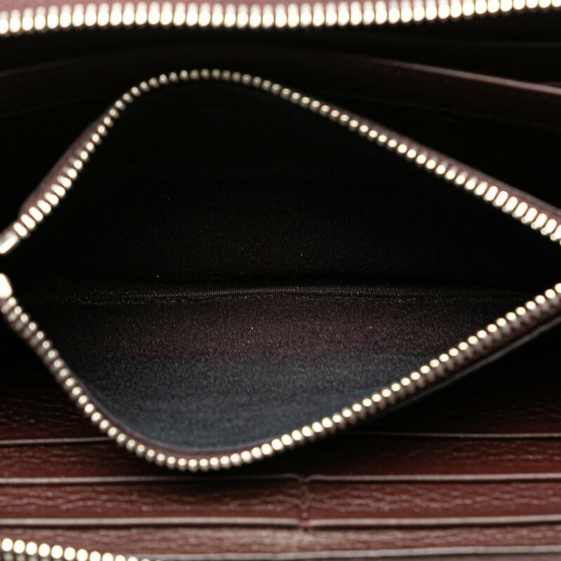 Auremontis elegant leather Luxury Item angled view