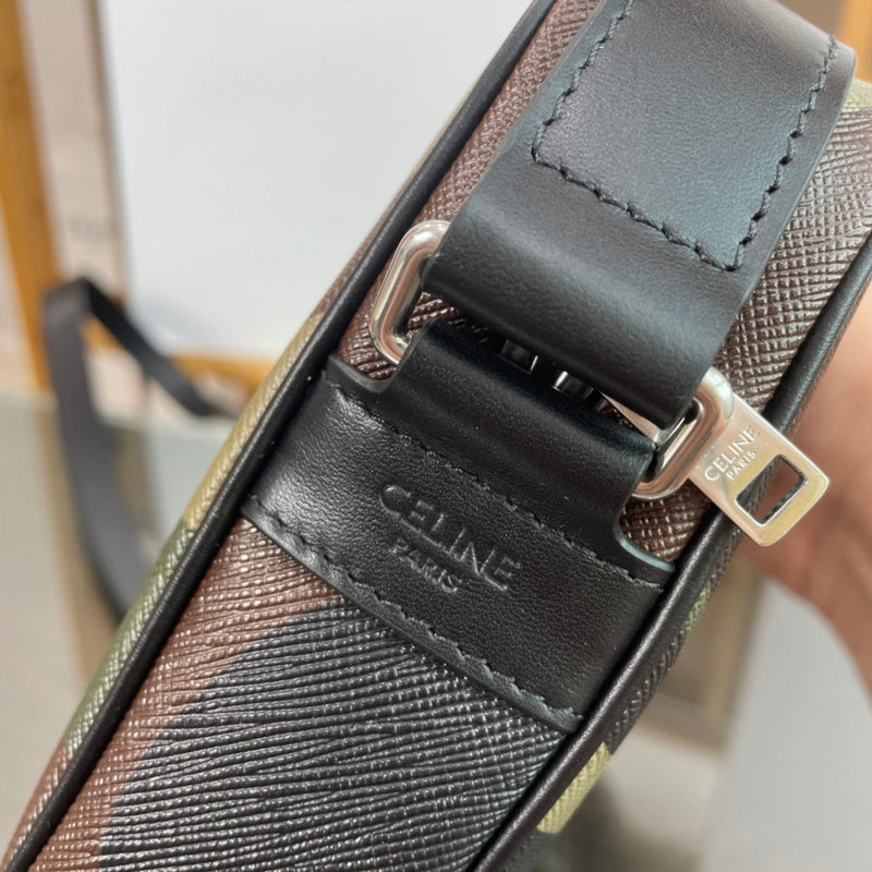 Side profile of refined structured women's handbag – women's premium purse