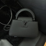  streamlined shoulder bag styled with outfit 30