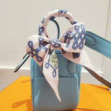  shopper bag interior and compartment view