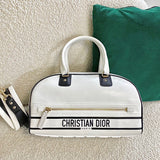 Front view of modern polished women's handbag – women's luxury handbag