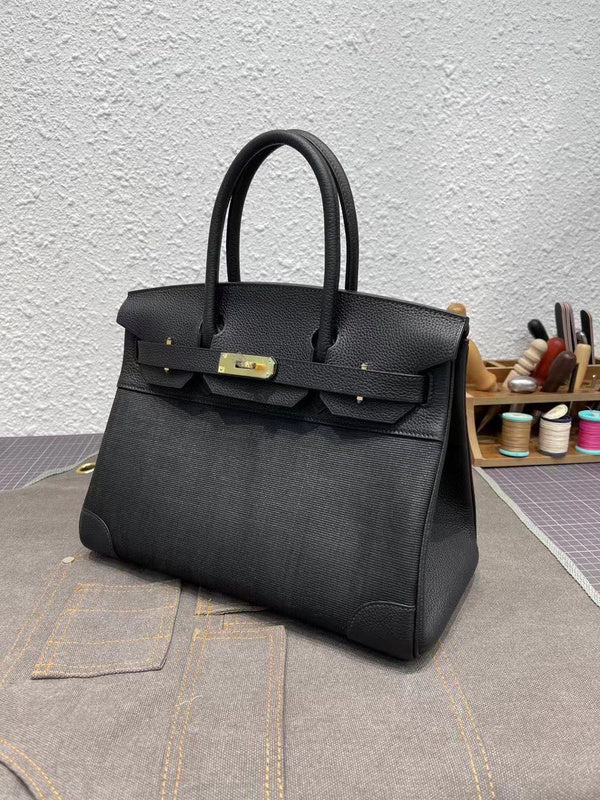 Refined handbag styled for everyday wear