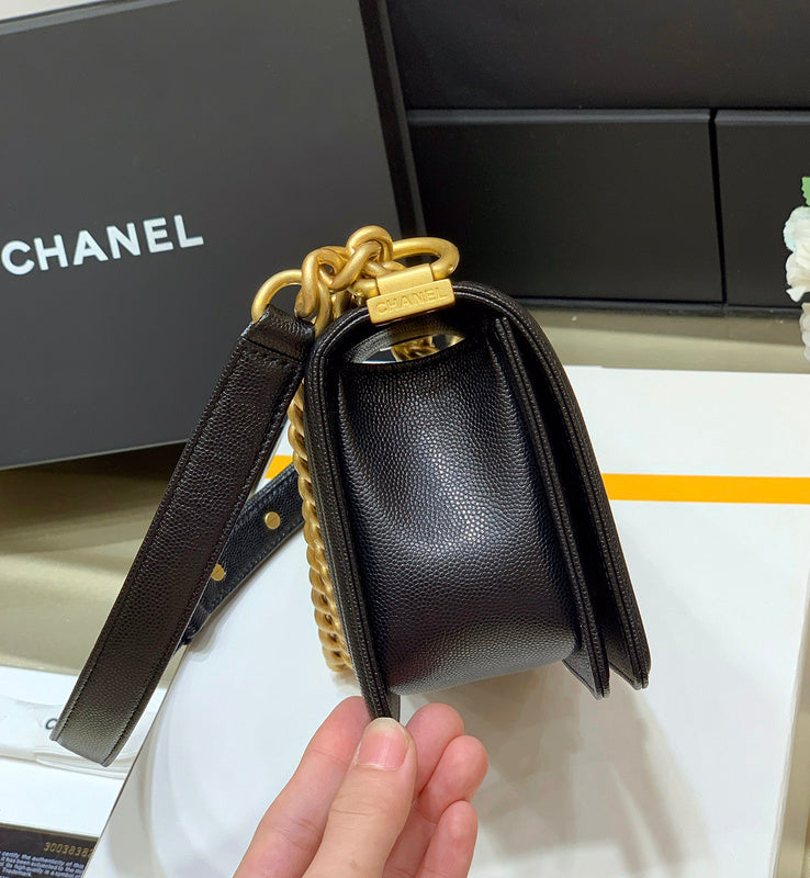  women's handbag, versatile design, view 9