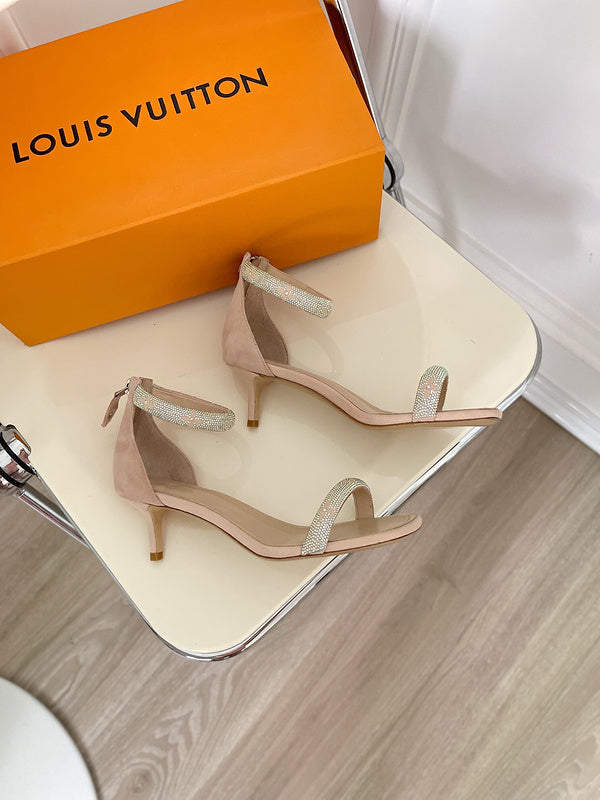 Louis Vuitton shoes Style 403 - sole and craftsmanship detail (alternate angle)