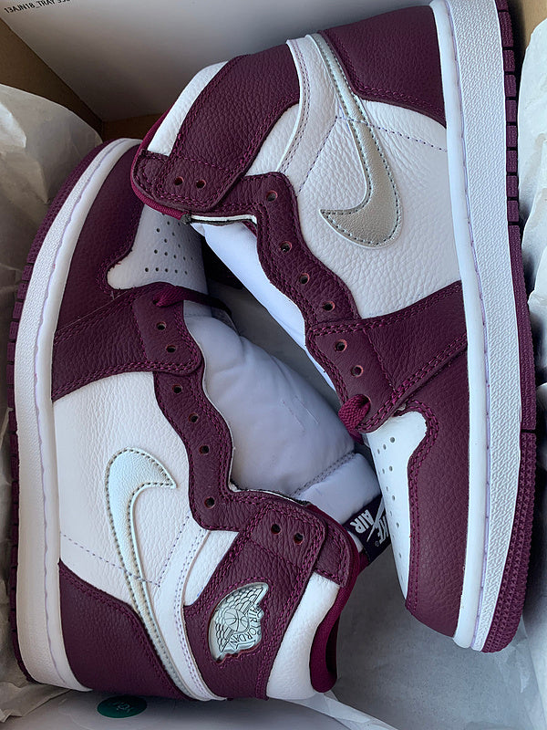 Nike Men's & Women's Designer Lifestyle Shoes — Style 164 side view