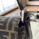 Ziva's Charm handbag – close-up view (Standard Size)