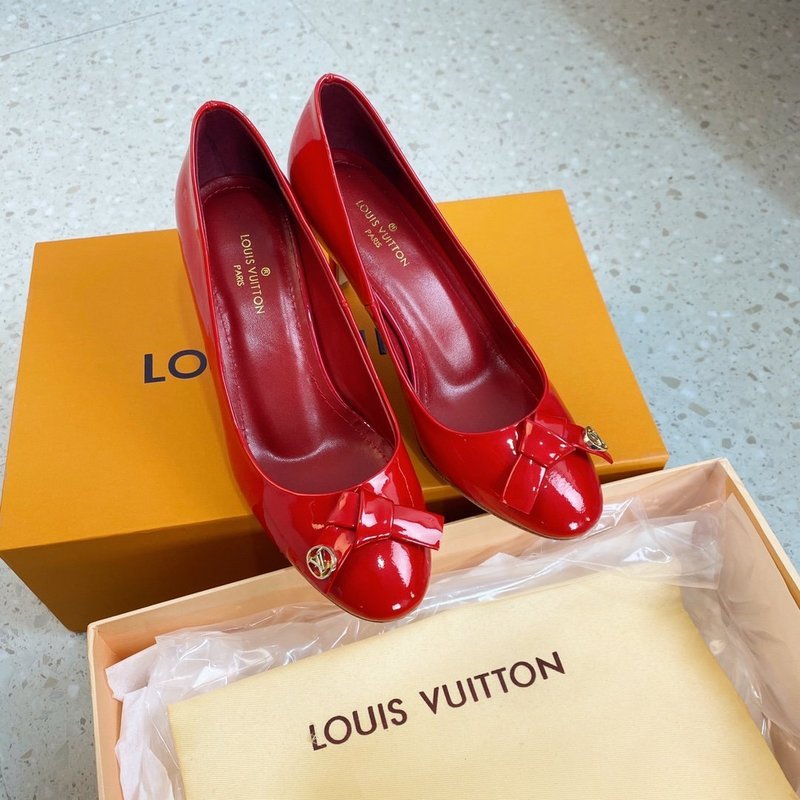 Close-up detail view of Louis Vuitton luxury piece style No.169