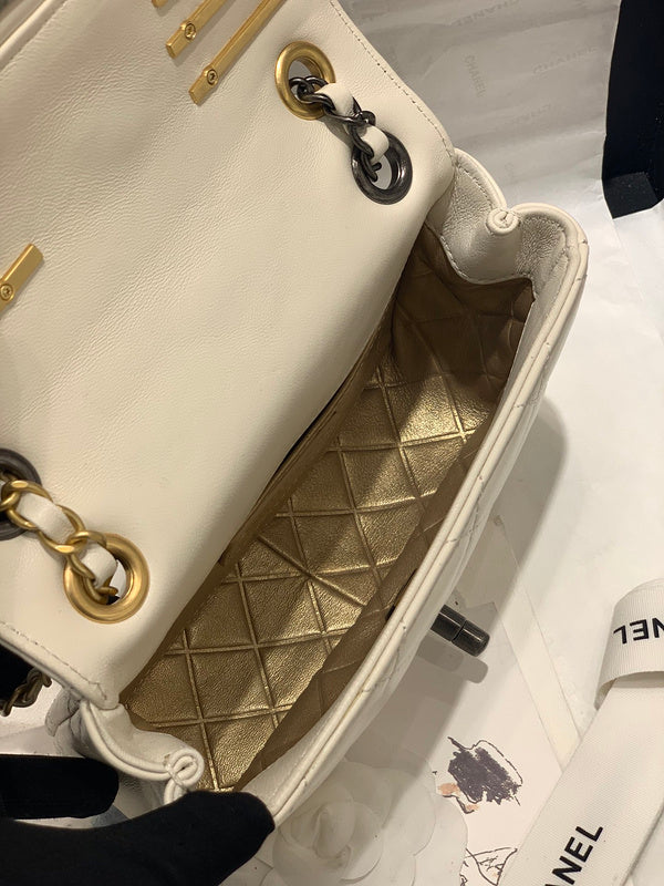  women's handbag, mid design, view 5