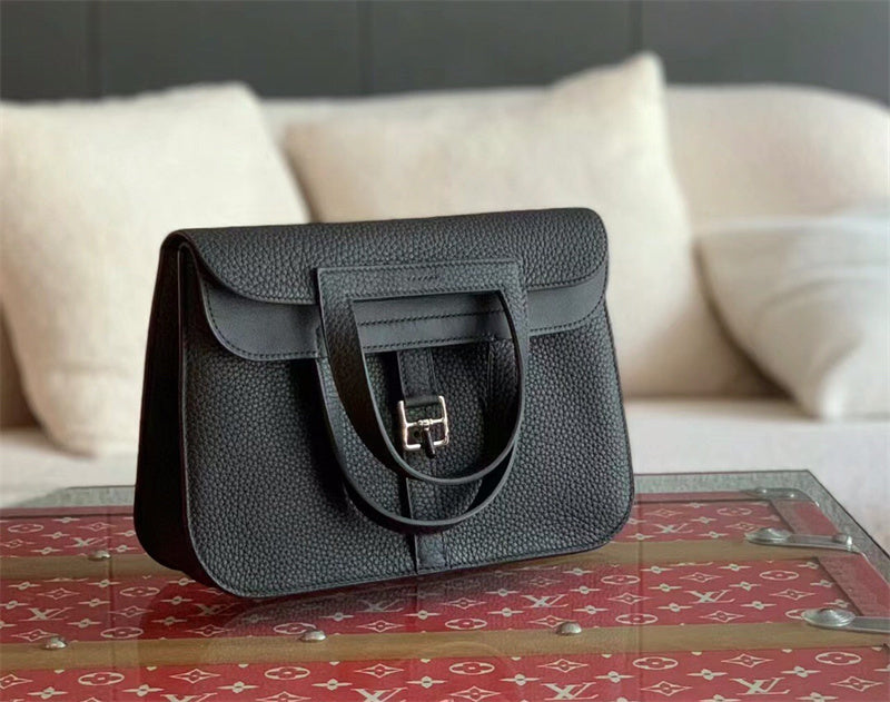  shopper bag interior and compartment view 39
