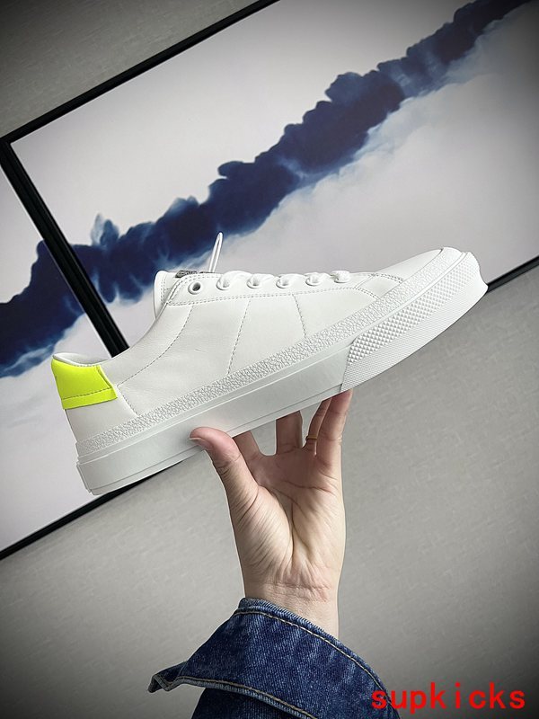 Givenchy shoes Style 036 - top view showing design