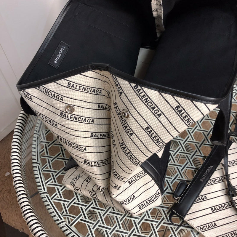 Styled lifestyle shot of chic classic women's handbag – women's designer-style accessory