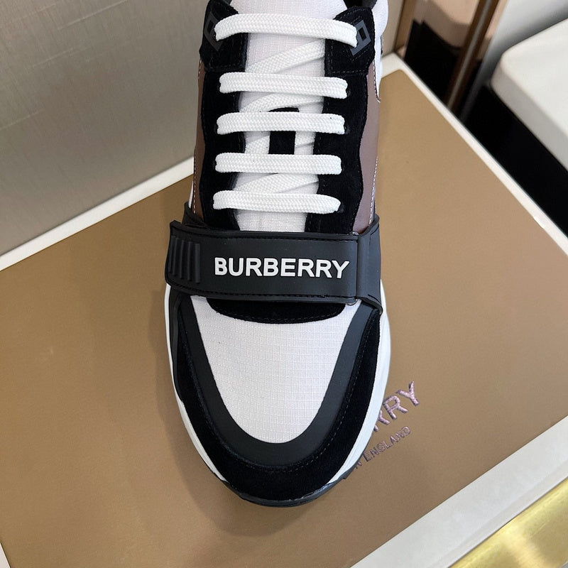 Burberry shoes Style 175 - close-up of handcrafted italian detailing