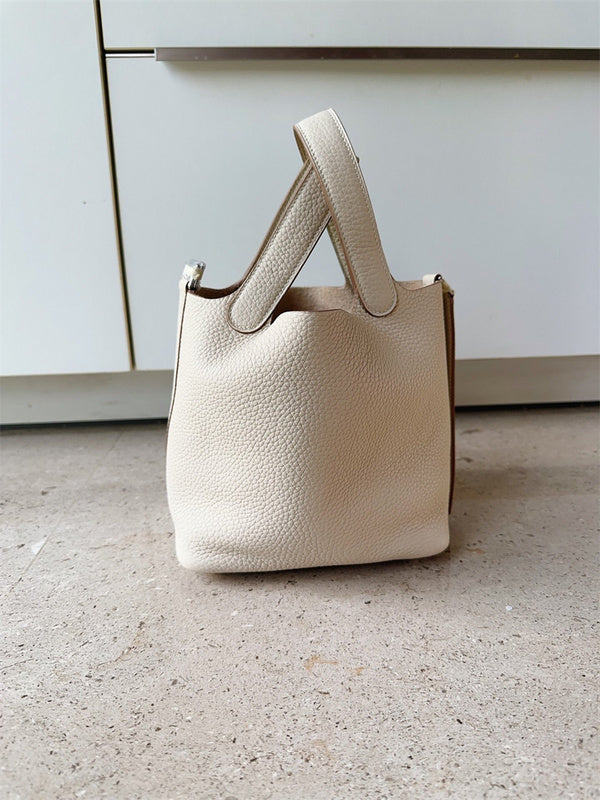  timeless crossbody bag styled with outfit 12