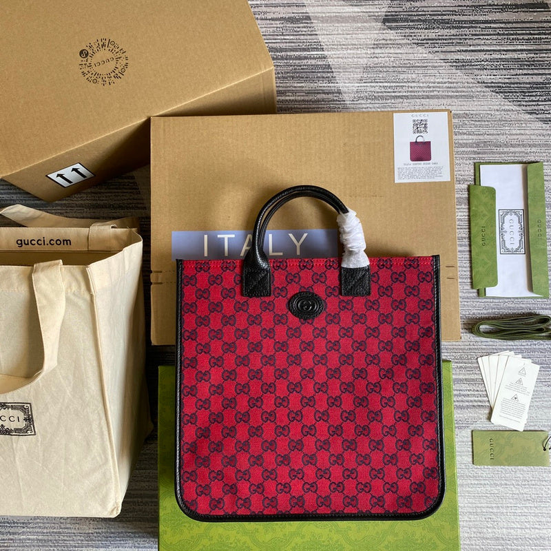 Front view of signature everyday-luxe women's handbag – women's luxury accessory