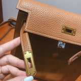Streamlined handbag styled for everyday wear