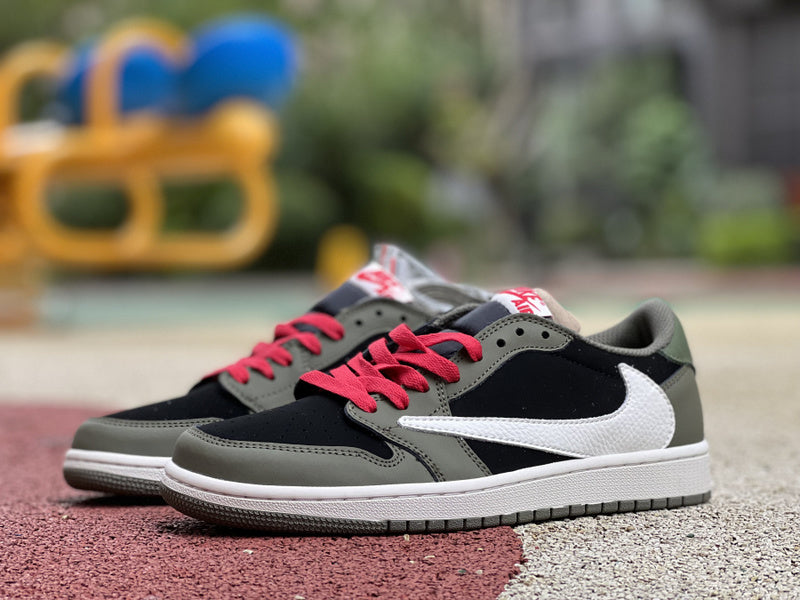 Nike Men's & Women's Luxury Fashion Trainers — Style 258 close-up view