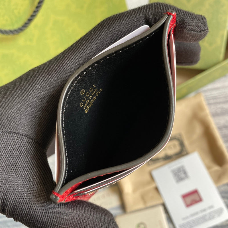 Close-up detail of chic statement women's handbag – women's everyday handbag