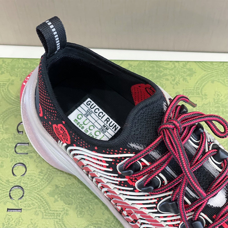Gucci fresh white-and-black luxury sneakers view 4 minimalist modern build