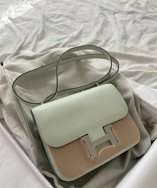  structured bag interior and compartment view