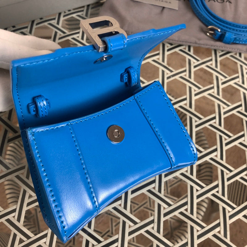 Back view of everyday-luxe structured women's handbag – women's statement bag