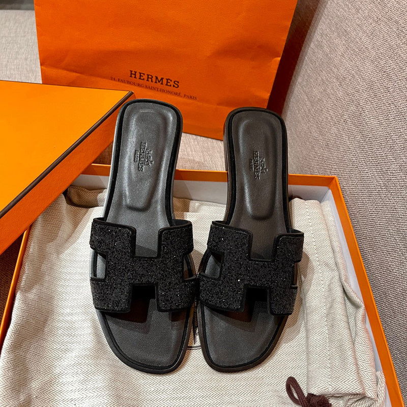Hermes sandals Style 135 - sole and craftsmanship detail