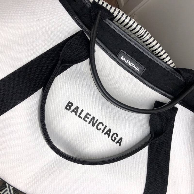 Interior view of elevated chic women's handbag – women's premium purse