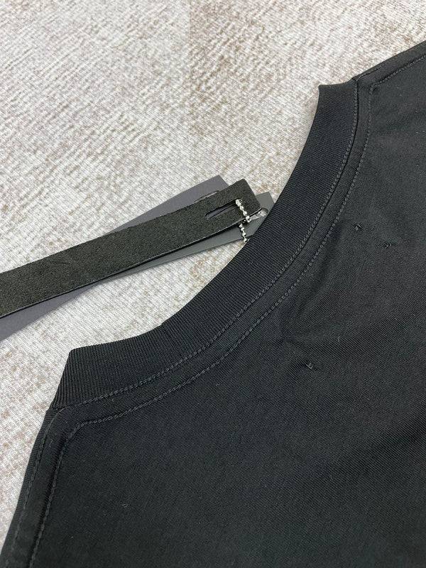 Front view of Amiri luxury piece style No.165