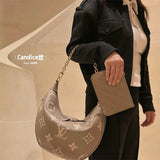  everyday everyday bag detail view showing craftsmanship 20