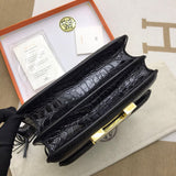Streamlined handbag styled for everyday wear